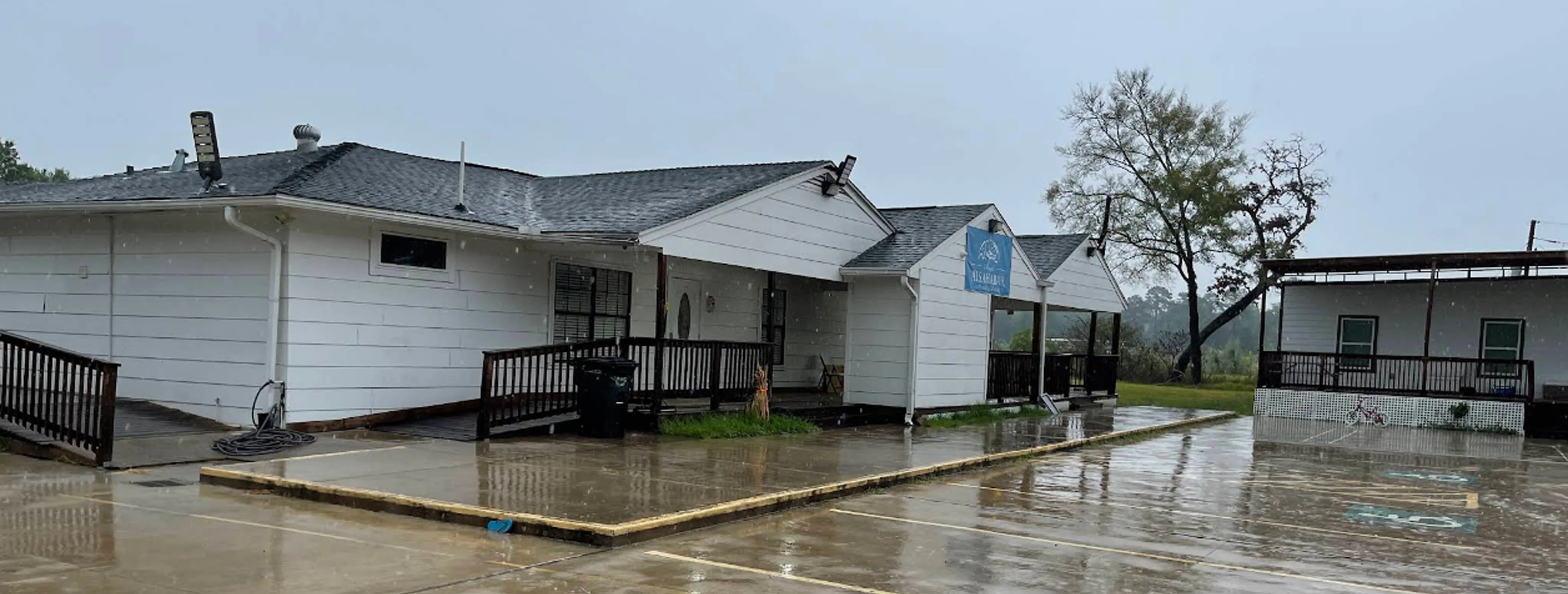 Exterior view of Masjid Alsahabah Conroe building